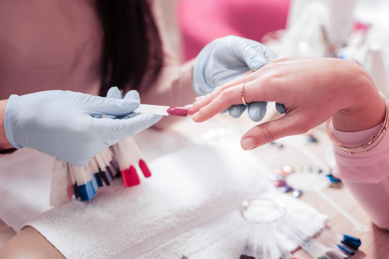 How to Start a Nail Business at Home in the UK